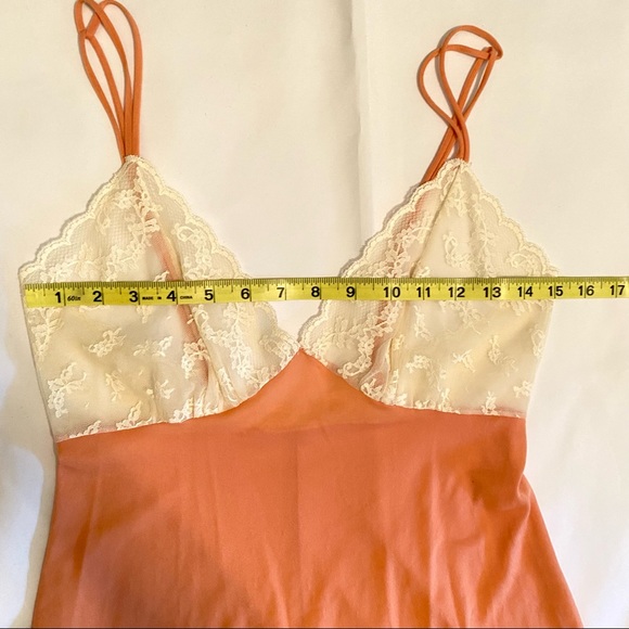 Vintage 1970s Miss Elaine Coral Nightgown and Robe Set - Picture 10 of 16